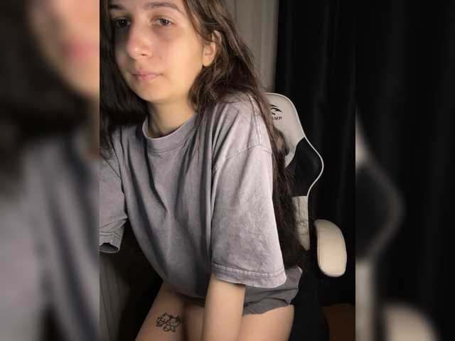Plutonyashka live cam on BongaCams