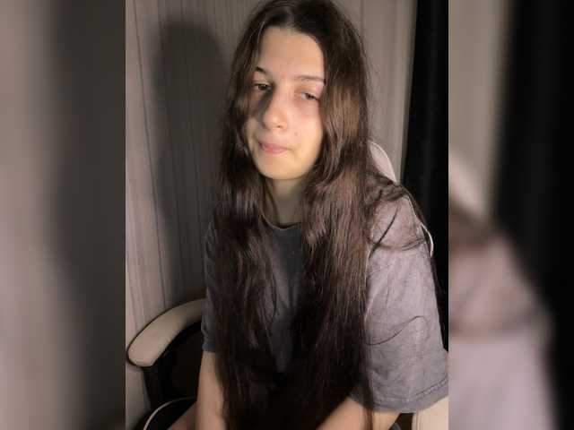 Plutonyashka live cam on BongaCams