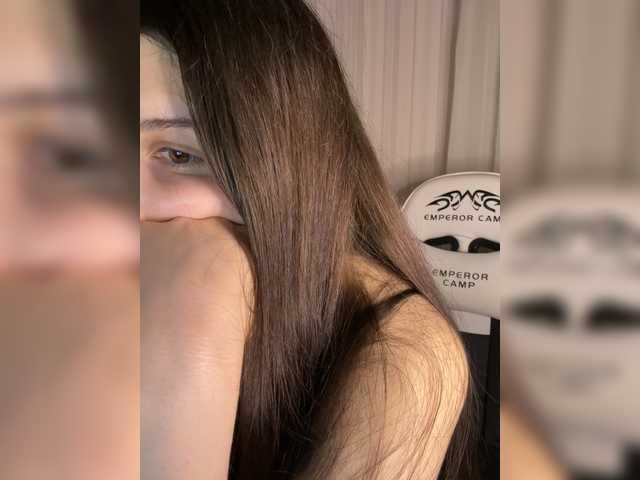 Plutonyashka live cam on BongaCams