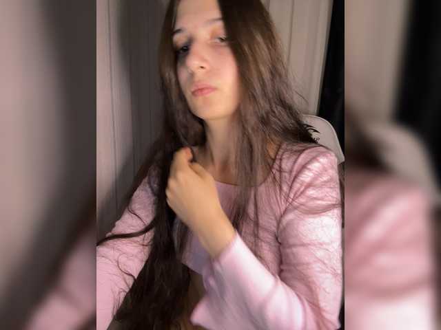 Plutonyashka live cam on BongaCams