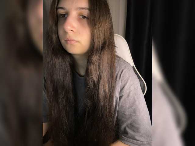 Plutonyashka live cam on BongaCams
