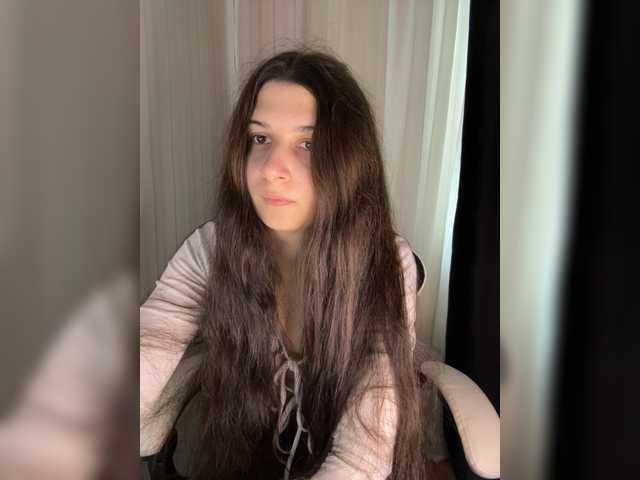 Plutonyashka live cam on BongaCams