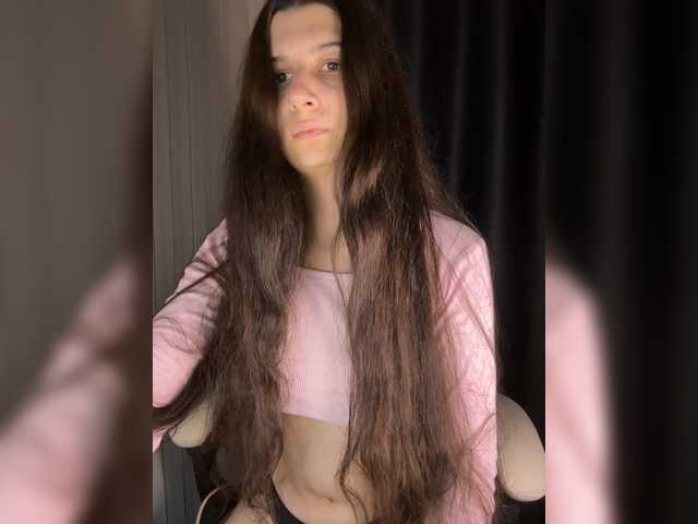 Plutonyashka live cam on BongaCams