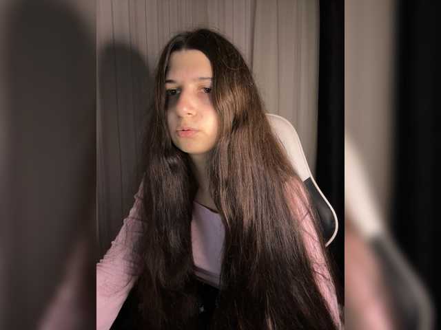 Plutonyashka live cam on BongaCams