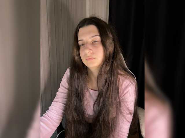 Plutonyashka live cam on BongaCams