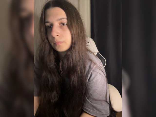 Plutonyashka live cam on BongaCams