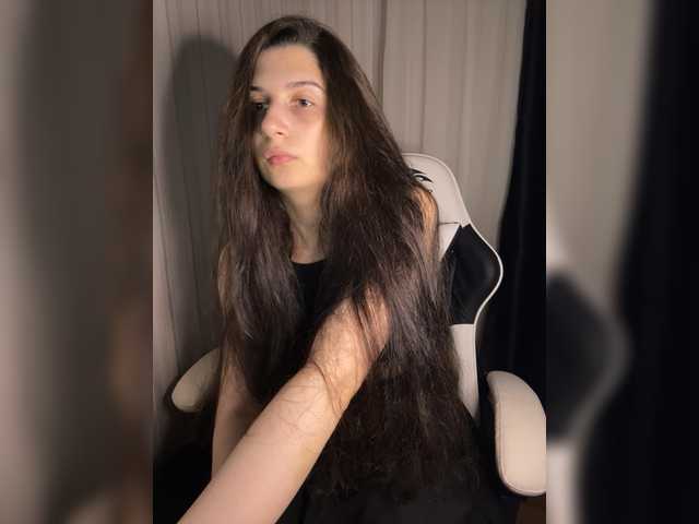 Plutonyashka live cam on BongaCams