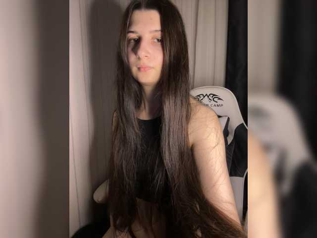 Plutonyashka live cam on BongaCams