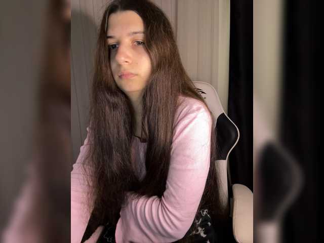 Plutonyashka live cam on BongaCams