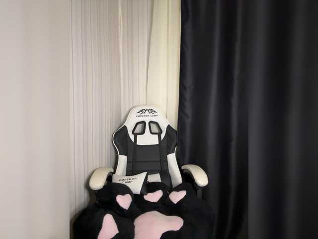 Plutonyashka live cam on BongaCams