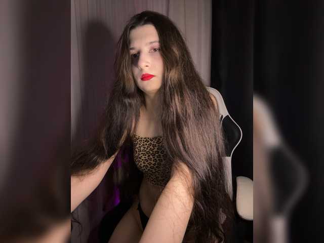 Plutonyashka live cam on BongaCams