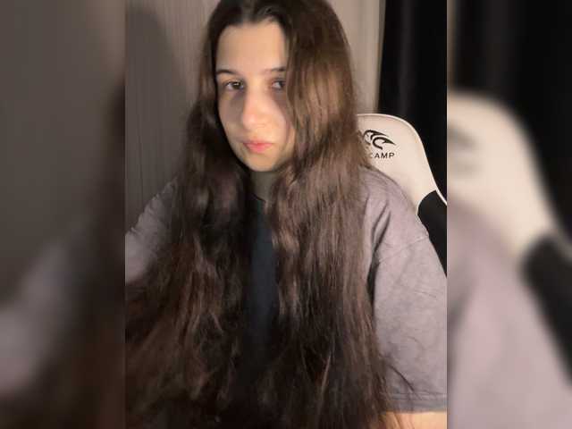 Plutonyashka live cam on BongaCams