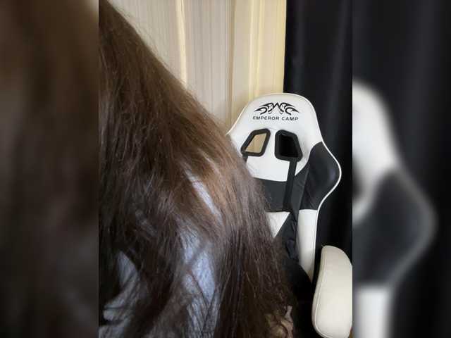Plutonyashka live cam on BongaCams