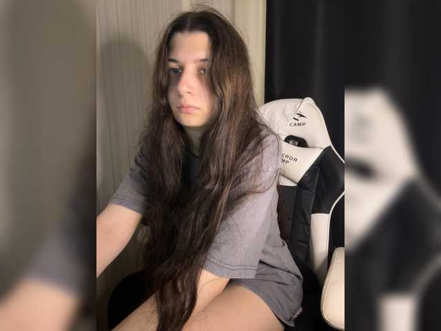 Plutonyashka live cam on BongaCams