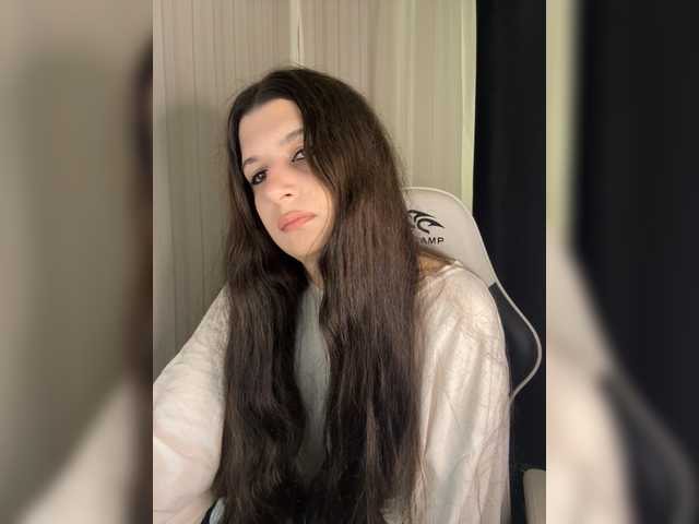 Plutonyashka live cam on BongaCams