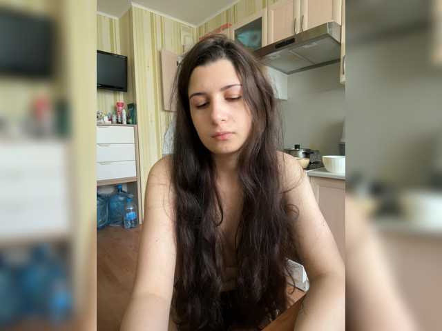 Plutonyashka live cam on BongaCams