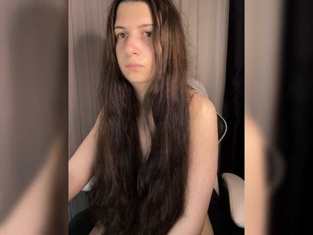 Plutonyashka live cam on BongaCams