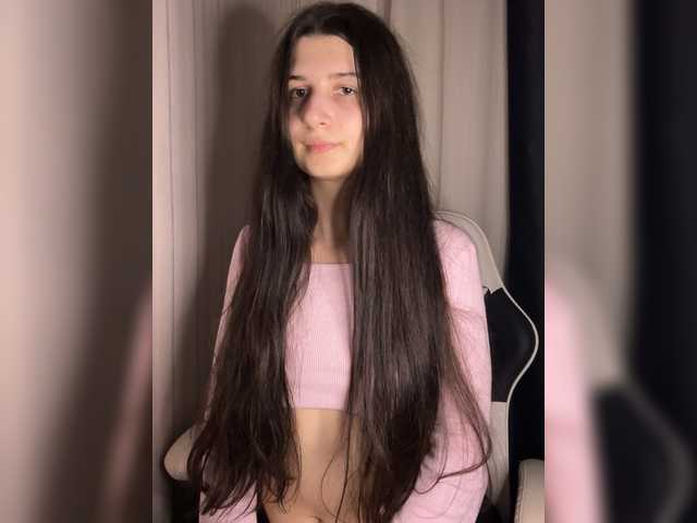 Plutonyashka live cam on BongaCams