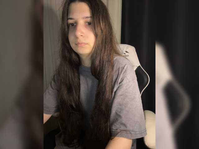 Plutonyashka live cam on BongaCams