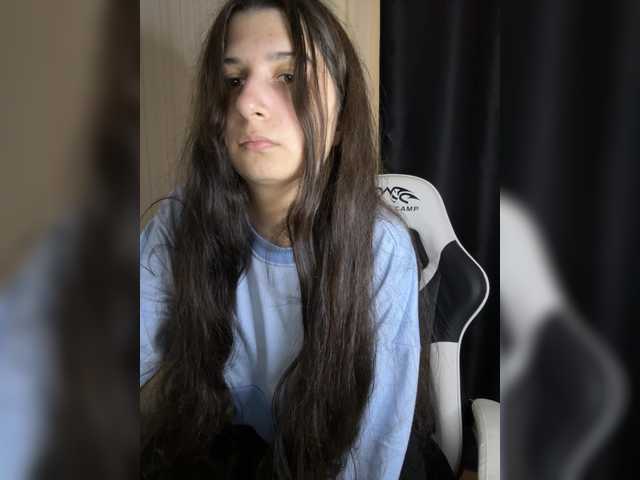 Plutonyashka live cam on BongaCams
