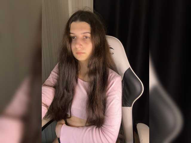 Plutonyashka live cam on BongaCams