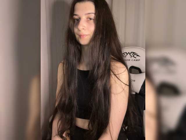 Plutonyashka live cam on BongaCams