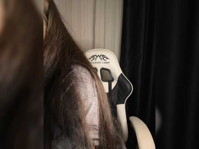 Plutonyashka live cam on BongaCams