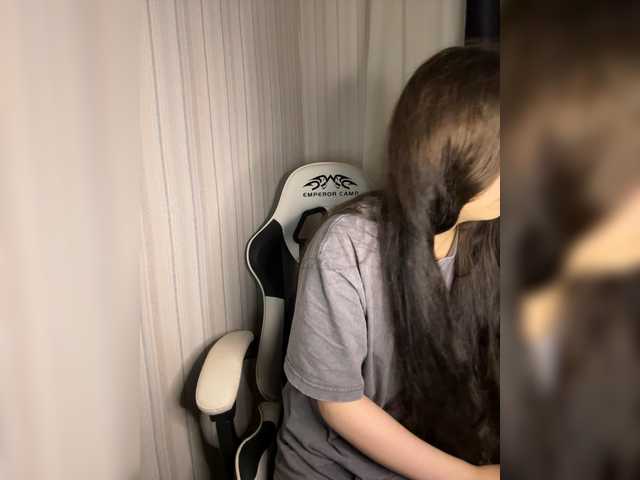 Plutonyashka live cam on BongaCams