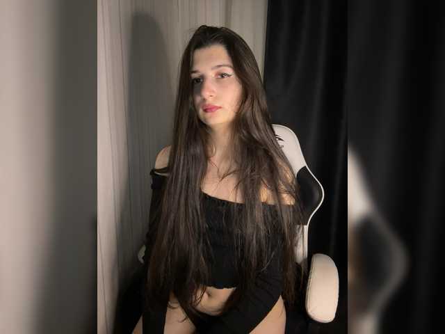 Plutonyashka live cam on BongaCams