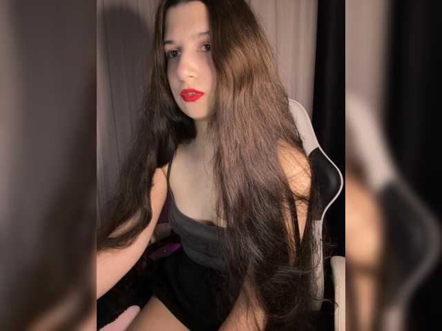 Plutonyashka live cam on BongaCams