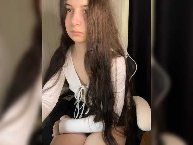 Plutonyashka live cam on BongaCams