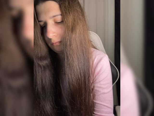 Plutonyashka live cam on BongaCams