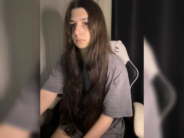 Plutonyashka live cam on BongaCams