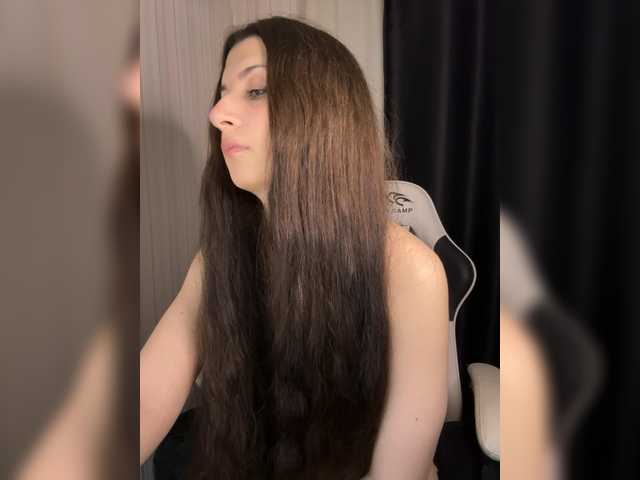 Plutonyashka live cam on BongaCams