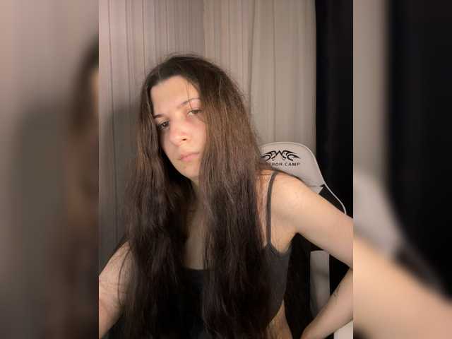 Plutonyashka live cam on BongaCams