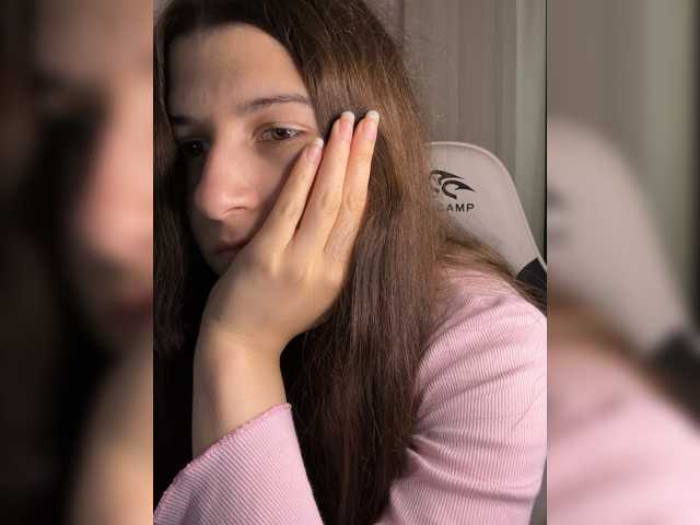 Plutonyashka live cam on BongaCams