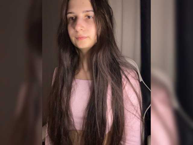 Plutonyashka live cam on BongaCams