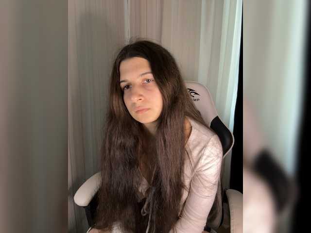 Plutonyashka live cam on BongaCams