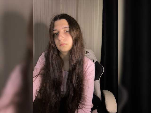 Plutonyashka live cam on BongaCams
