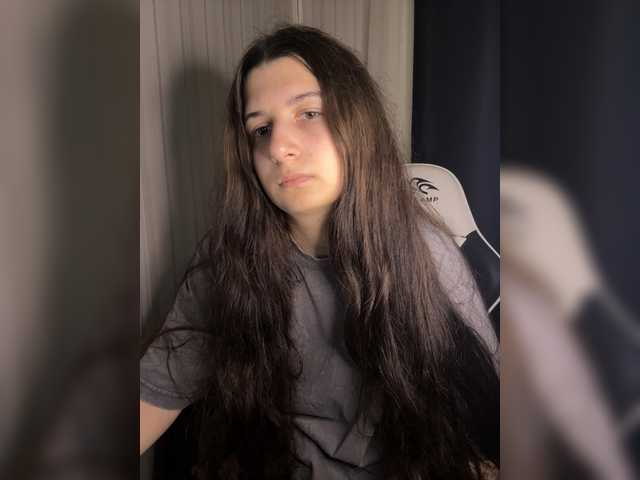 Plutonyashka live cam on BongaCams