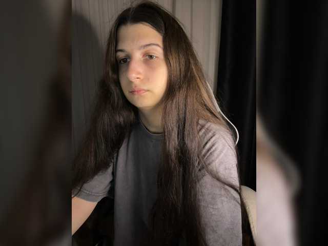 Plutonyashka live cam on BongaCams