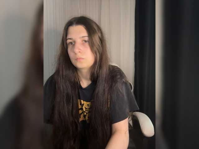 Plutonyashka live cam on BongaCams
