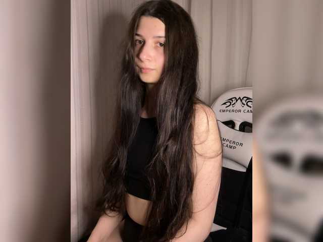 Plutonyashka live cam on BongaCams