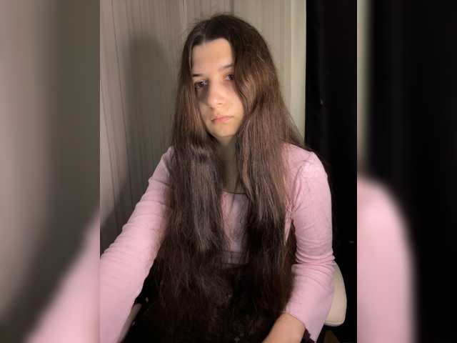 Plutonyashka live cam on BongaCams