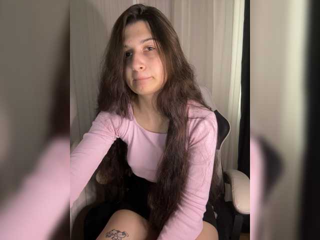 Plutonyashka live cam on BongaCams