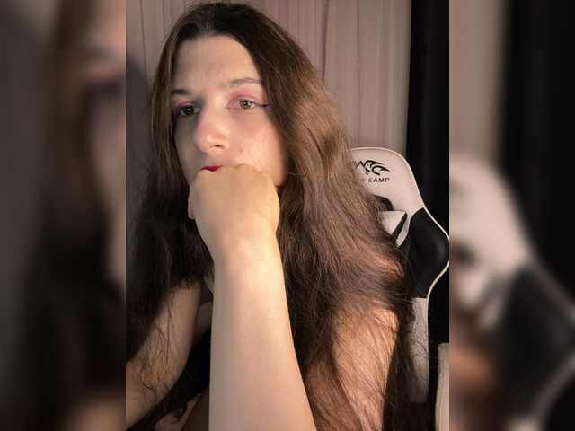 Plutonyashka live cam on BongaCams
