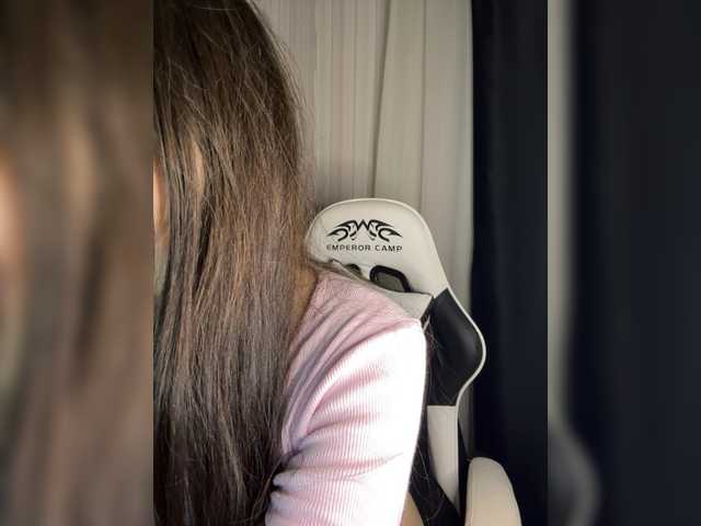 Plutonyashka live cam on BongaCams