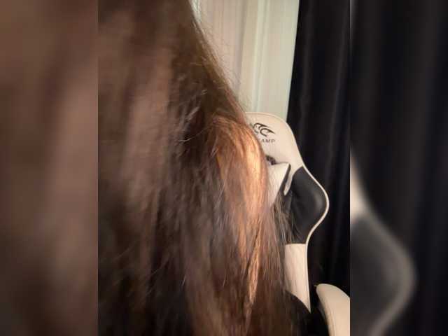 Plutonyashka live cam on BongaCams