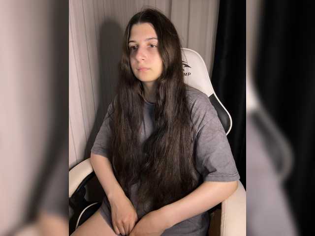 Plutonyashka live cam on BongaCams