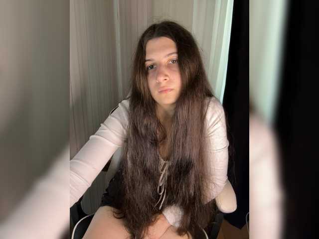Plutonyashka live cam on BongaCams